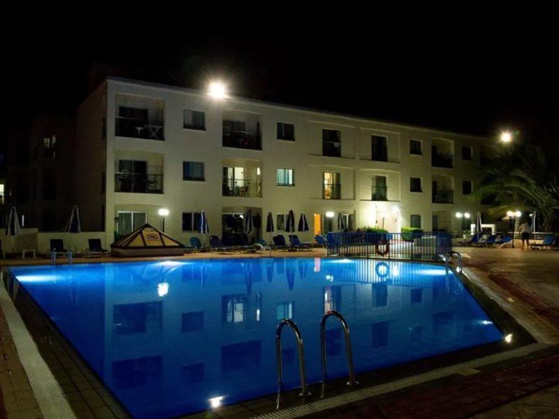 Апартаменты Helios 2 Пафос Экстерьер фото